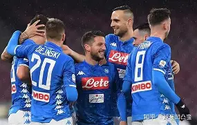 爱游戏娱乐-包含今夜欧超杯焦点战，那不勒斯战术微调，话题不断，轮换策略成焦点的词条